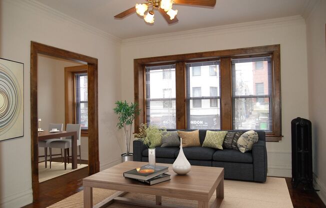 553 W. Oakdale