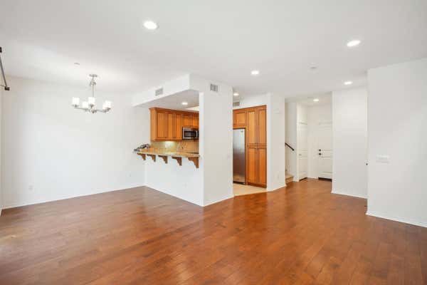 5858 LEVI LN