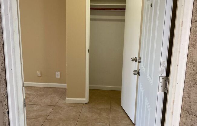 1 bed, 1 bath, 760 sqft, $1,270