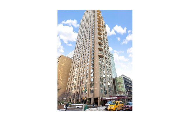 1 bed, 1 bath, 575 sqft, $4,850, Unit 1605