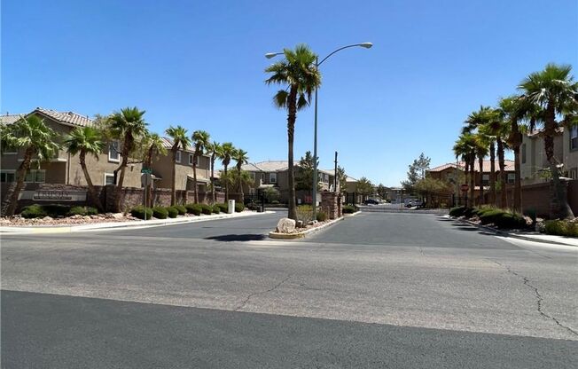 TWO BEDROOM & TWO BATHROOM CONDO THAT IS MOVE IN READY !