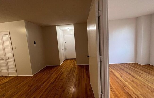 2 beds, 1 bath, $1,395