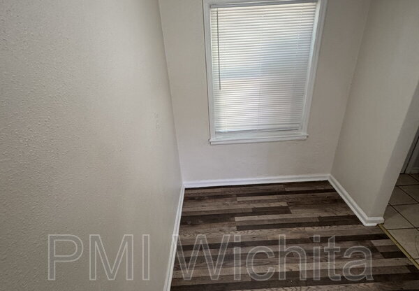 636 S HYDRAULIC AVE