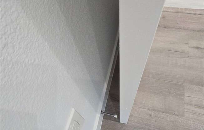 10413 1/2 AVALON BLVD