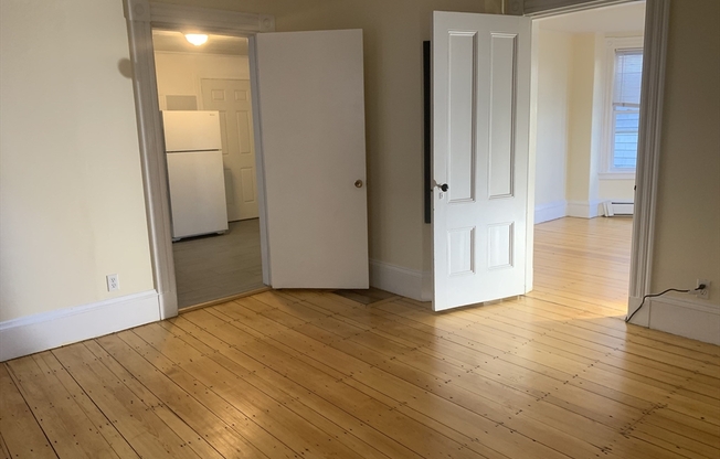 547 Broadway Street