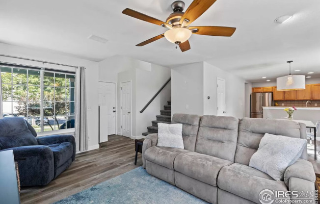2233 MERLOT CT