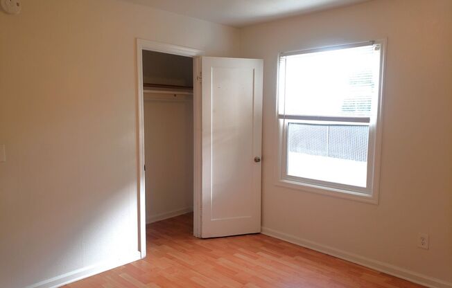 3 beds, 1 bath, $2,095