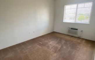 2 beds, 1 bath, 704 sqft, $2,400, Unit 1266-V