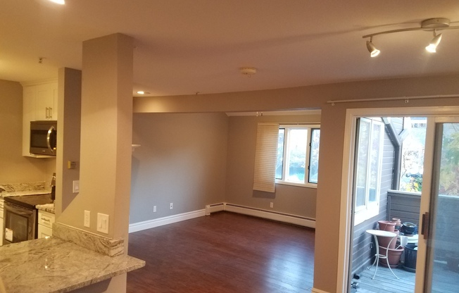 1 bed, 1 bath, $2,675