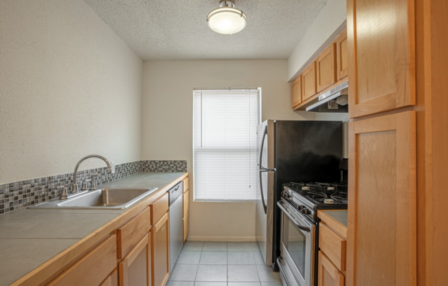 1 bed, 1 bath, 580 sqft, $1,299, Unit PEN-210A
