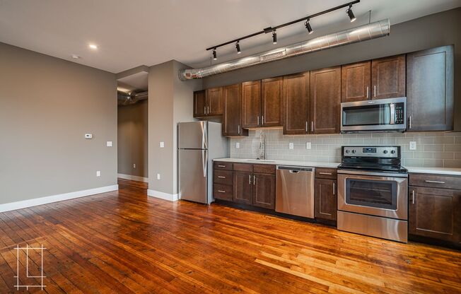 245 King Ave