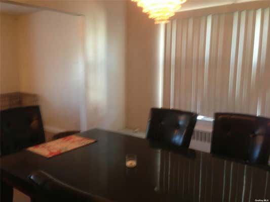 3 beds, 1 bath, $3,200, Unit 2