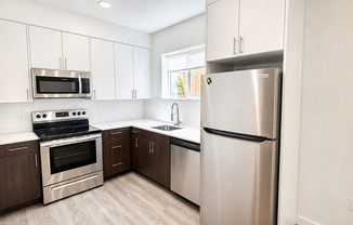 4 WEEKS FREE RENT! Brand New Modern Units in N. Tabor Neighborhood