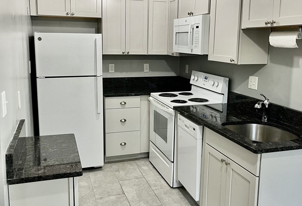 52 Strathmore Rd
