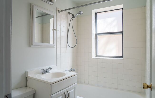 2 beds, 1 bath, 500 sqft, $1,575, Unit 3166-2