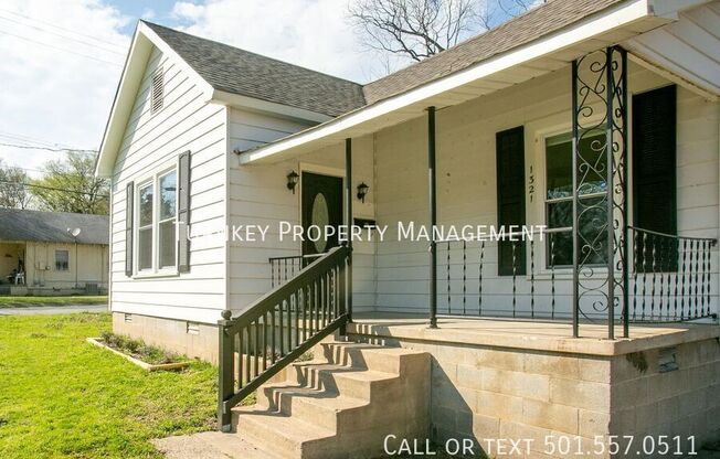 1321 W 21 ST