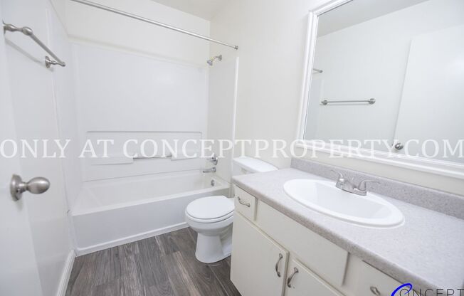 3 beds, 2 baths, 1,350 sqft, $1,649, Unit 4034 22