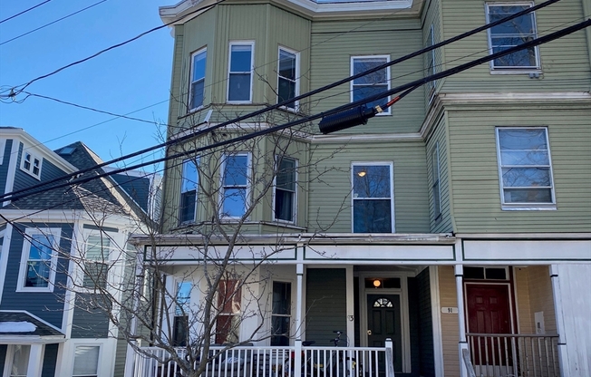 93 SHERIDAN ST