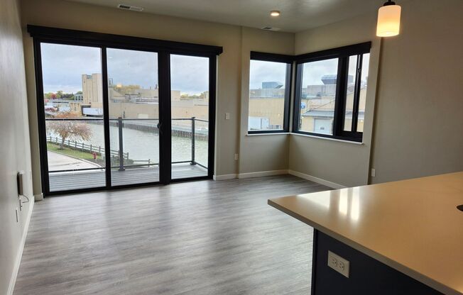 1 bed, 1 bath, 798 sqft, $1,325, Unit 202