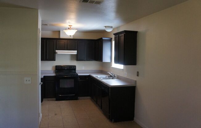 3 beds, 2 baths, $1,950