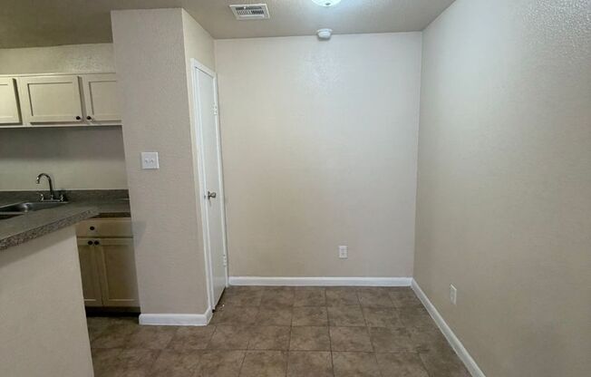 1 bed, 1 bath, 682 sqft, $905, Unit 1408