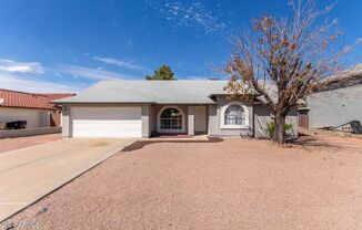 Fantastic 3 bedroom, 2 bath home in Peoria!!