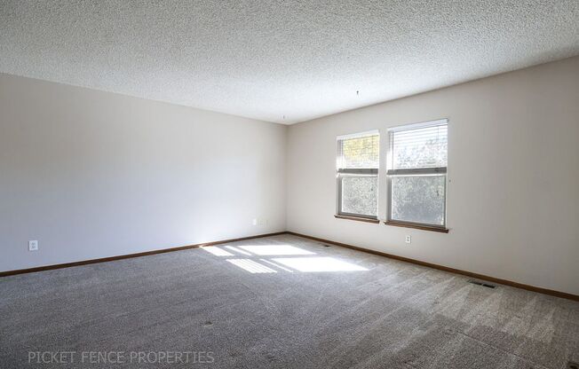 Beautiful 2 Story Home in Loveland