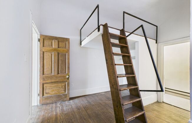 1 bed, 1 bath, 428 sqft, $1,050, Unit 3315-1F