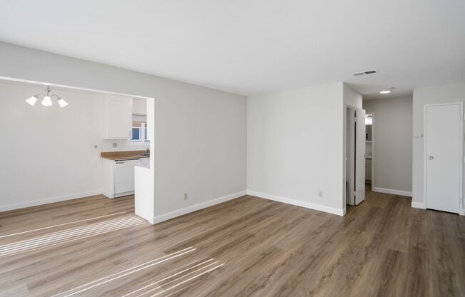 1300 Palos Verdes Dr.