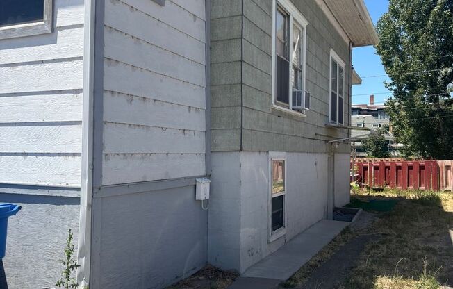 618 W Clark