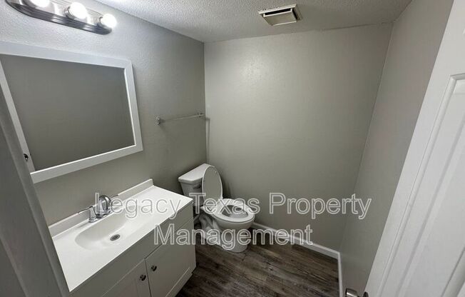 1608 SUN VLY DR