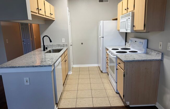 1 bed, 1 bath, $2,100, Unit # 722