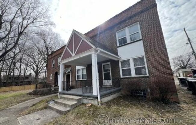 385-387 Arcadia Avenue