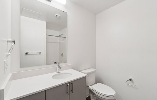 Studio, 1 bath, 314 sqft, $1,305, Unit 213