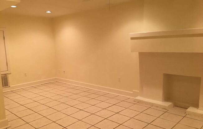 1214 South Elgin Ave