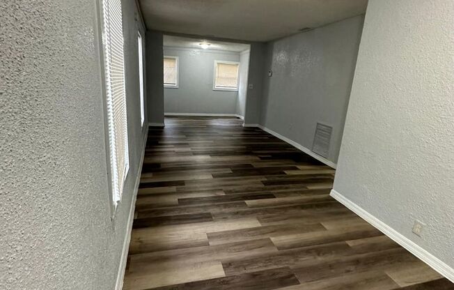 3 beds, 1 bath, $1,300