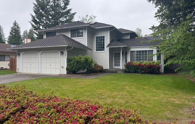 4 Bedroom 2.5 Bath. Cul-de-Sac Home. New Paint/Flooring $3550.00 mo.