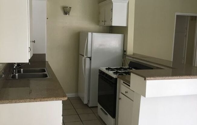 1 bed, 1 bath, $1,750, Unit 04