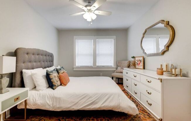 1501 W Myrtle