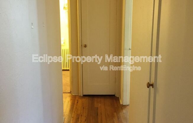 2 beds, 1.5 baths, 1,260 sqft, $1,300