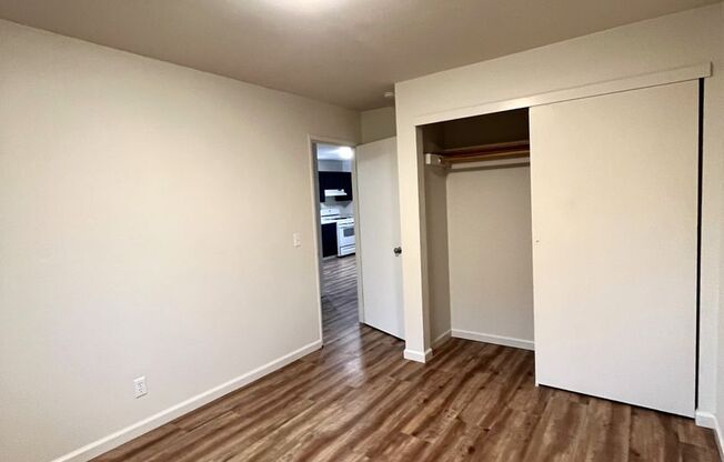 2 beds, 1 bath, $1,750, Unit 907 Wilson