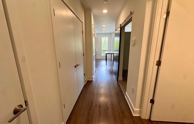1 bed, 1 bath, 544 sqft, $1,350, Unit 322