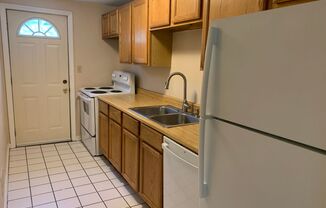 2 beds, 1 bath, $2,129, Unit 10-4