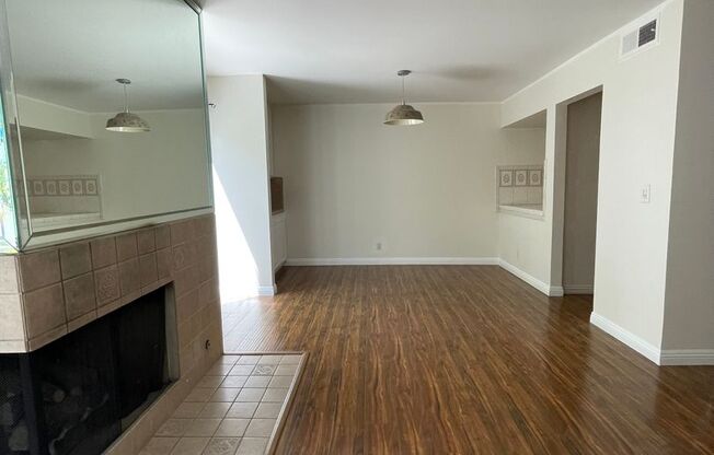 2 beds, 2 baths, $2,995, Unit Unit 114