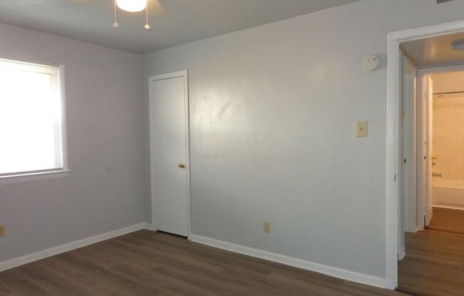 2 beds, 1 bath, 750 sqft, $1,150, Unit Unit 3