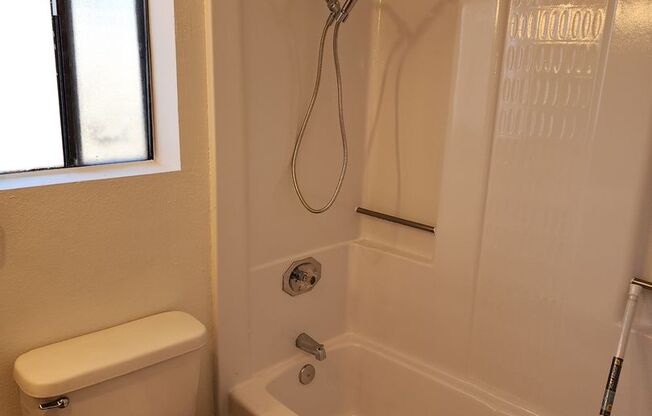 Studio, 1 bath, 558 sqft, $1,750, Unit # 208A