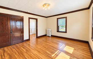 Studio, 1 bath, 445 sqft, $949, Unit 107