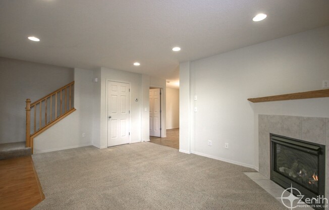Inviting 3 Bedroom Washougal Home with Large Backyard Backing Up to Green Space! Upstairs Loft Space! Available Late-April!
