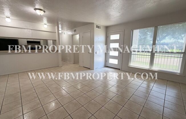 2 beds, 1 bath, 801 sqft, $1,125, Unit 221