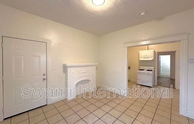 932 W 62 ST